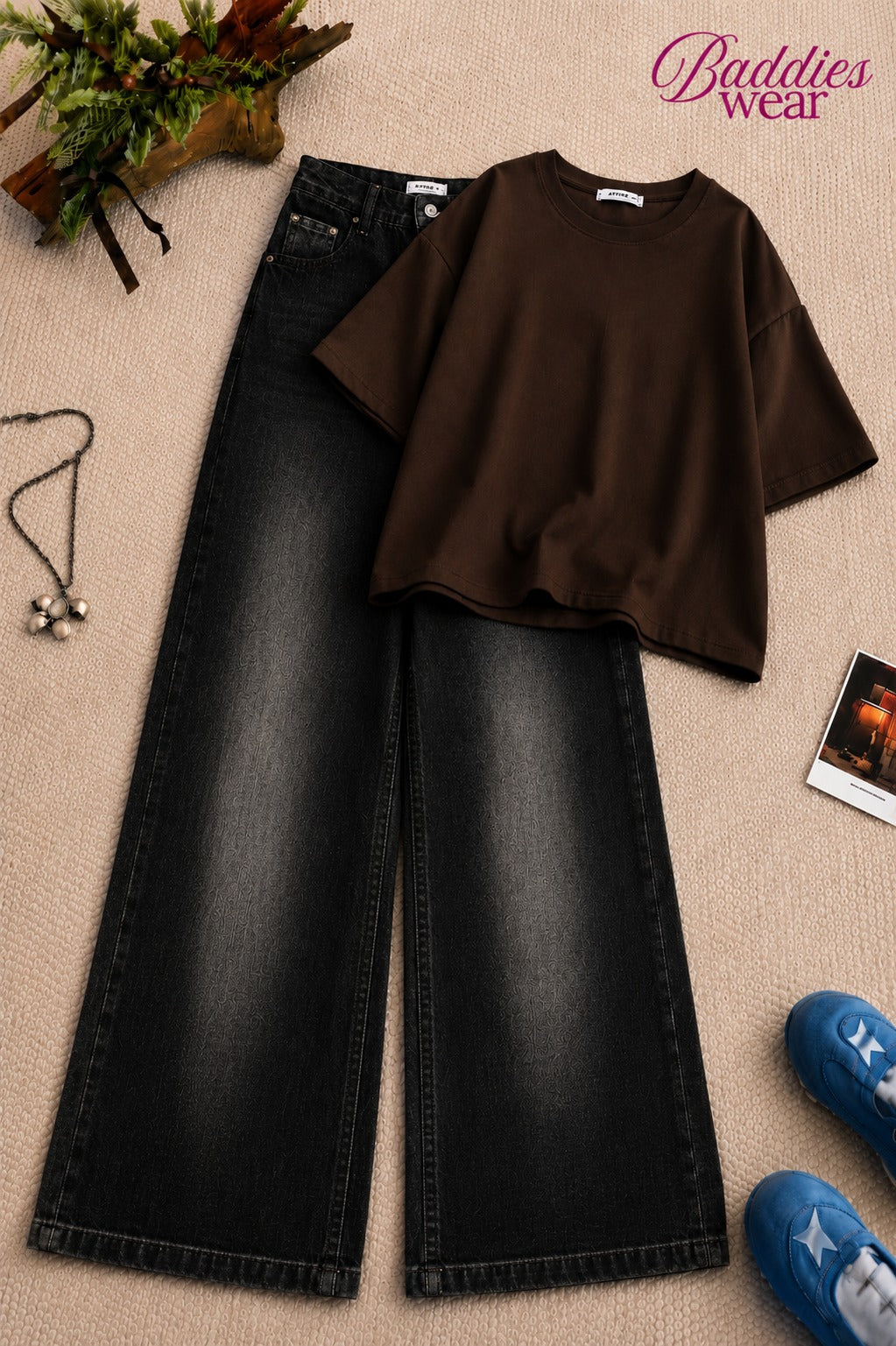 Brown Baggy Drop Shoulder Tee & Black Vintage Baggy Jeans